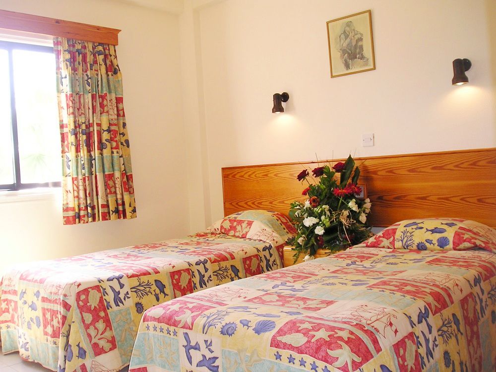 Lysithea Hotel Larnaca Extérieur photo